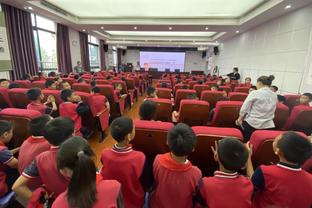 曼联球迷喷霍伊伦未把握住机会：难以原谅，14场英超联赛还没破荒